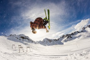 开云中国官网-德国队2024年表现：通过团队协作与个人突破走向成功，德国队这几年